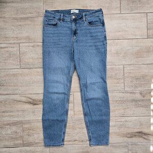 Abercrombie & Fitch The Skinny High Rise Jeans Women's Everyday Light Wash 30/10